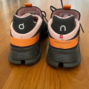 OC On Cloud Athletic shoes, size 9.5, Cloud Nova